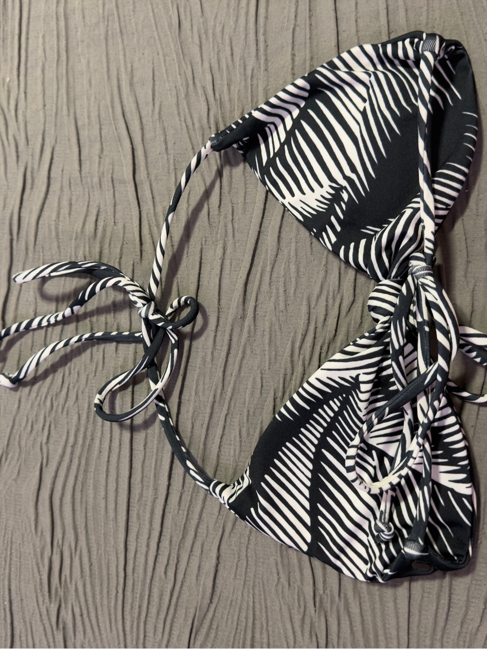Volcom Black & White Palm-Print Triangle Bikini Top - Picture 2 of 3